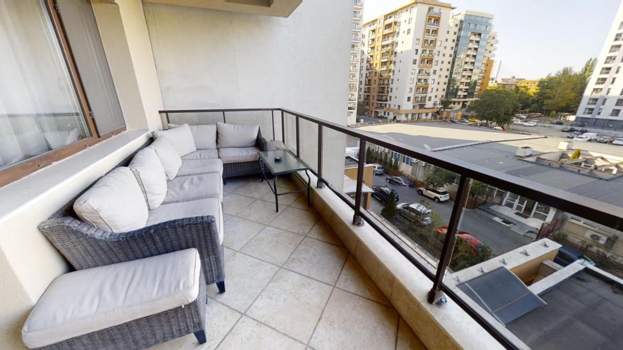 Saphir Stein Residence Apartment 19Th 부쿠레슈티 외부 사진